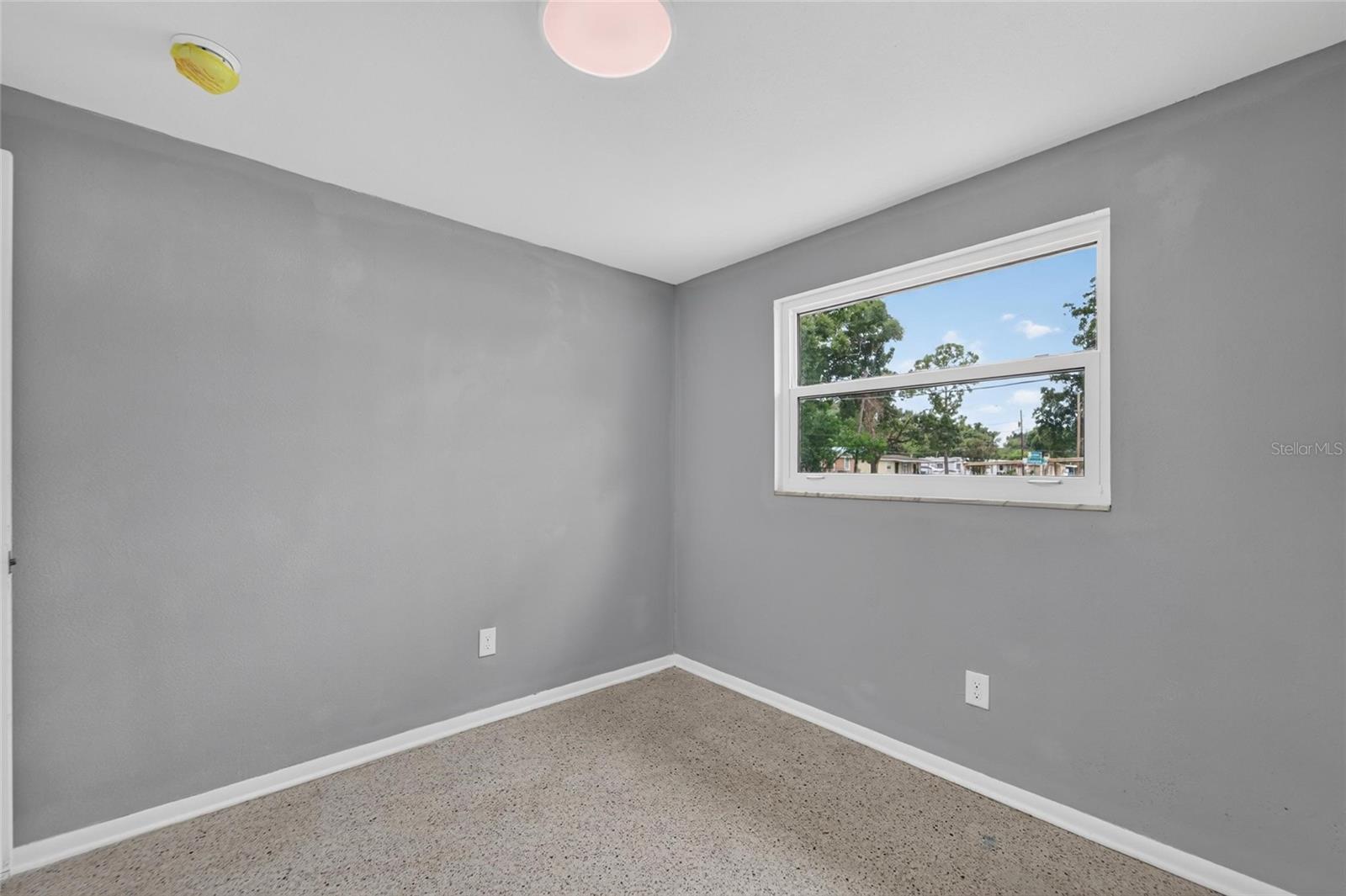 506 SHAMROCK RD — photo 23