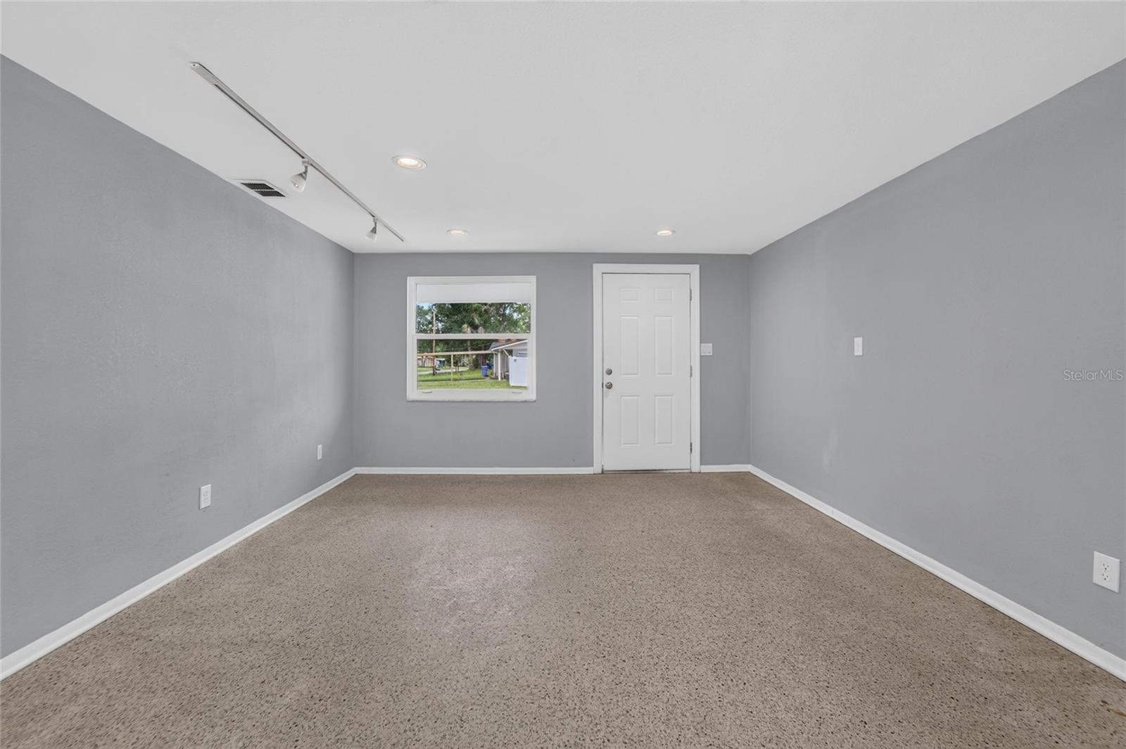 506 SHAMROCK RD — photo 7