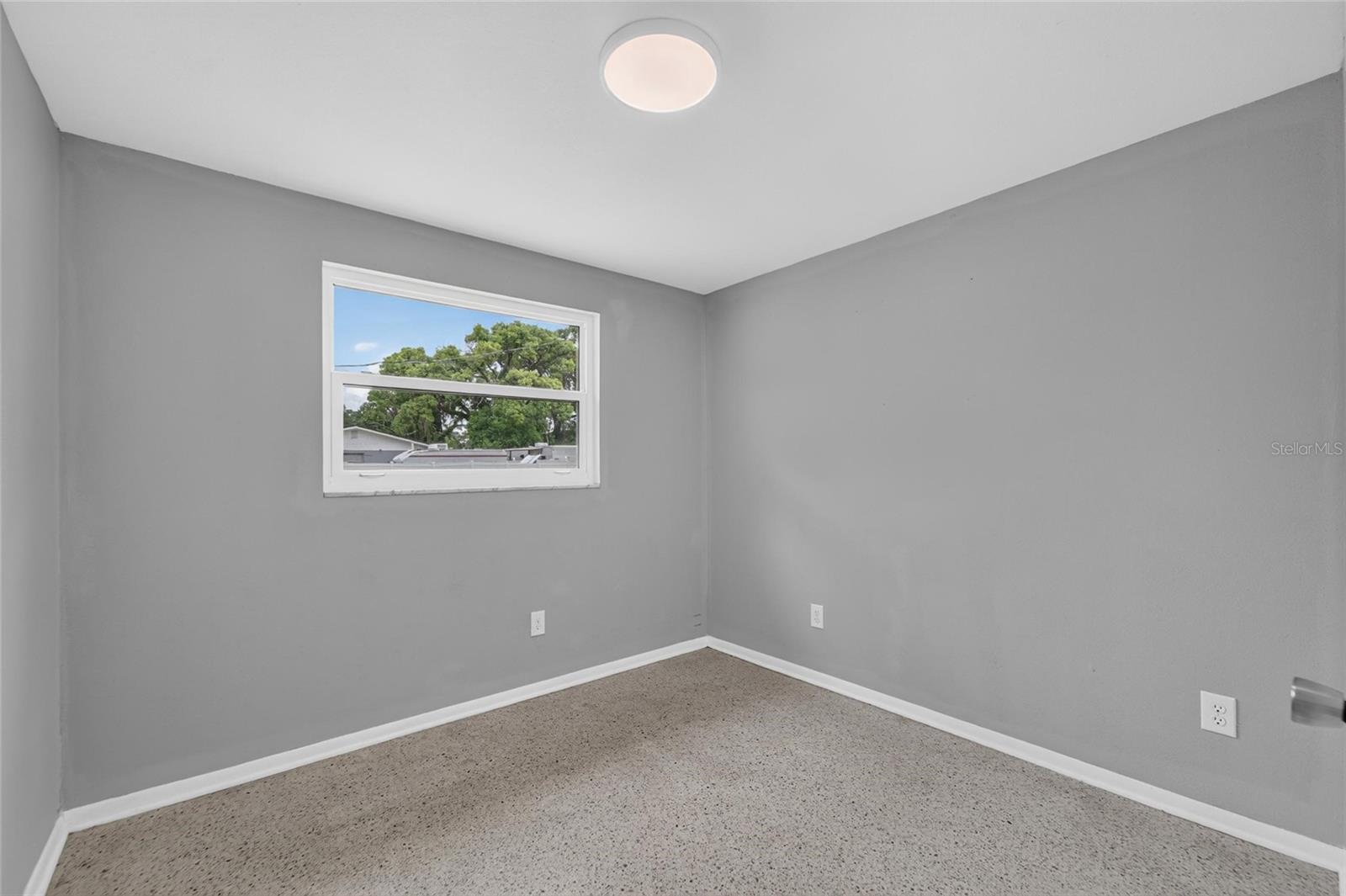 506 SHAMROCK RD — photo 21