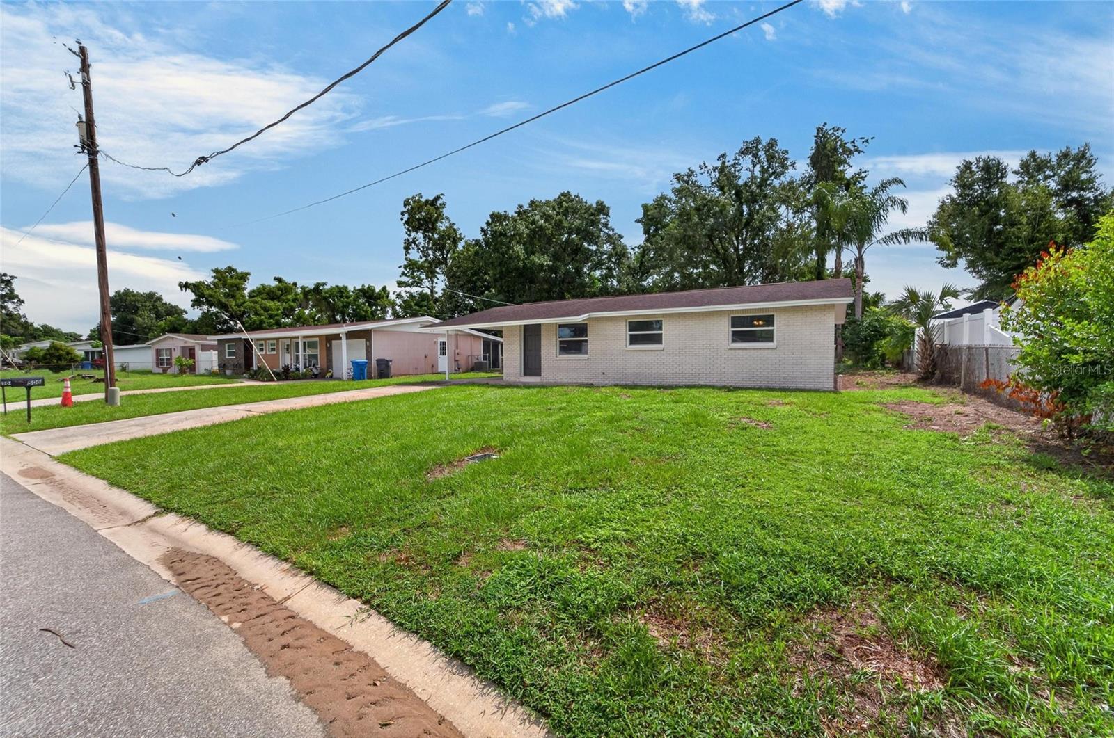 506 SHAMROCK RD — photo 3