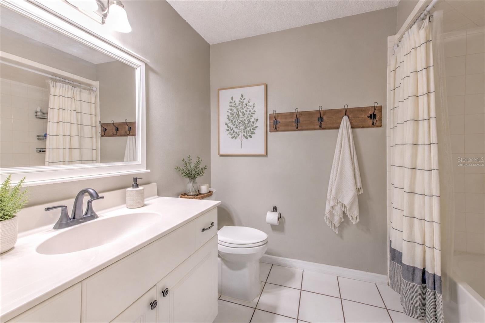 16520 SPRING VALLEY RD — photo 23