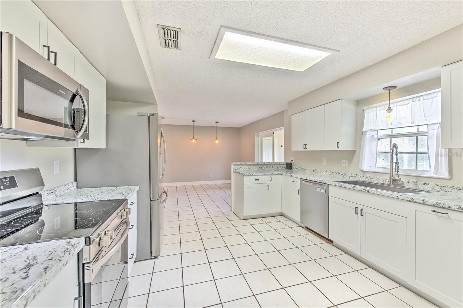16520 SPRING VALLEY RD — photo 14