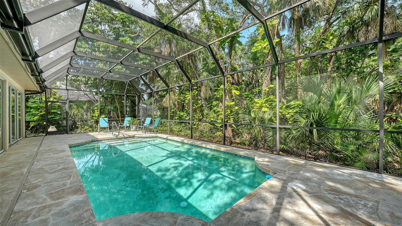 2929 SANDRINGHAM PL — photo 16