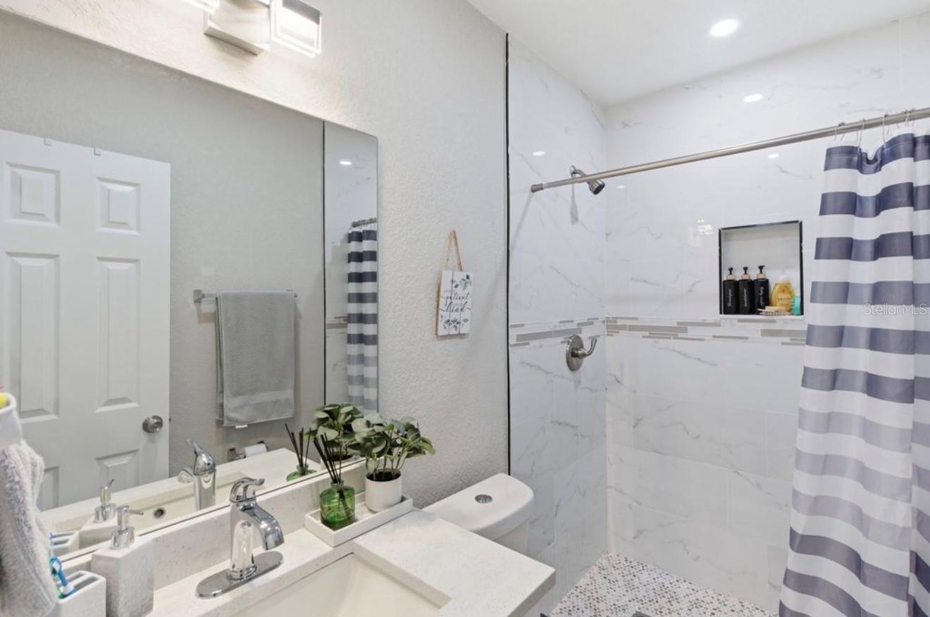 2717 W CHERRY ST — photo 9