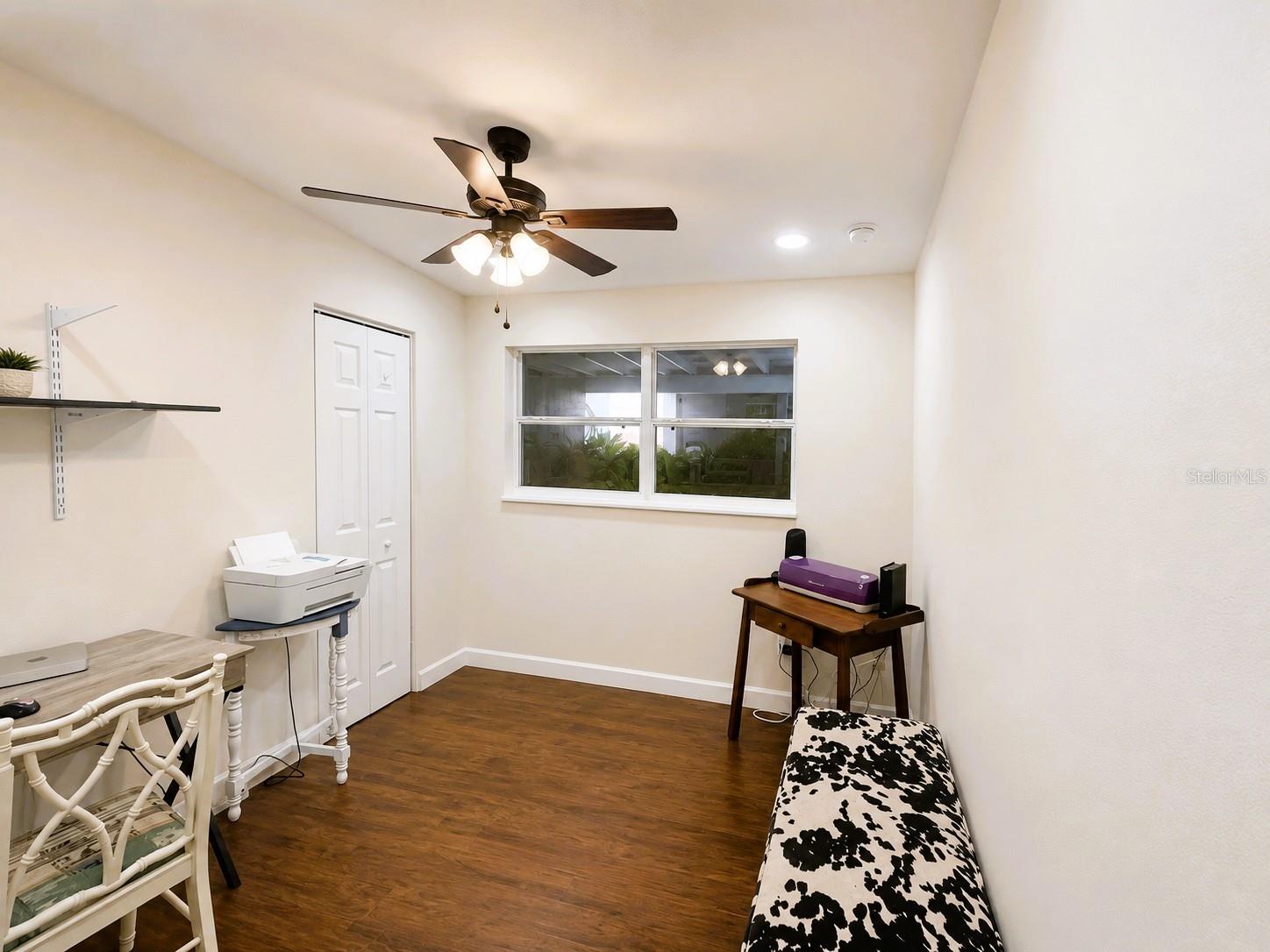 1004 DARTMOUTH DR — photo 23