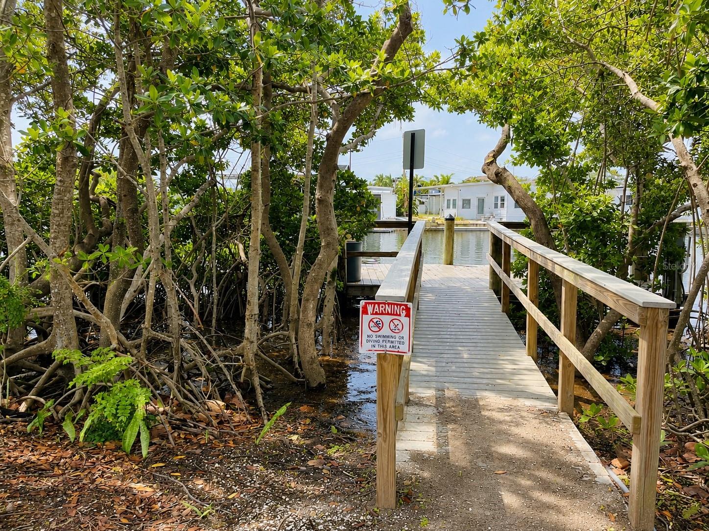 1004 DARTMOUTH DR — photo 49