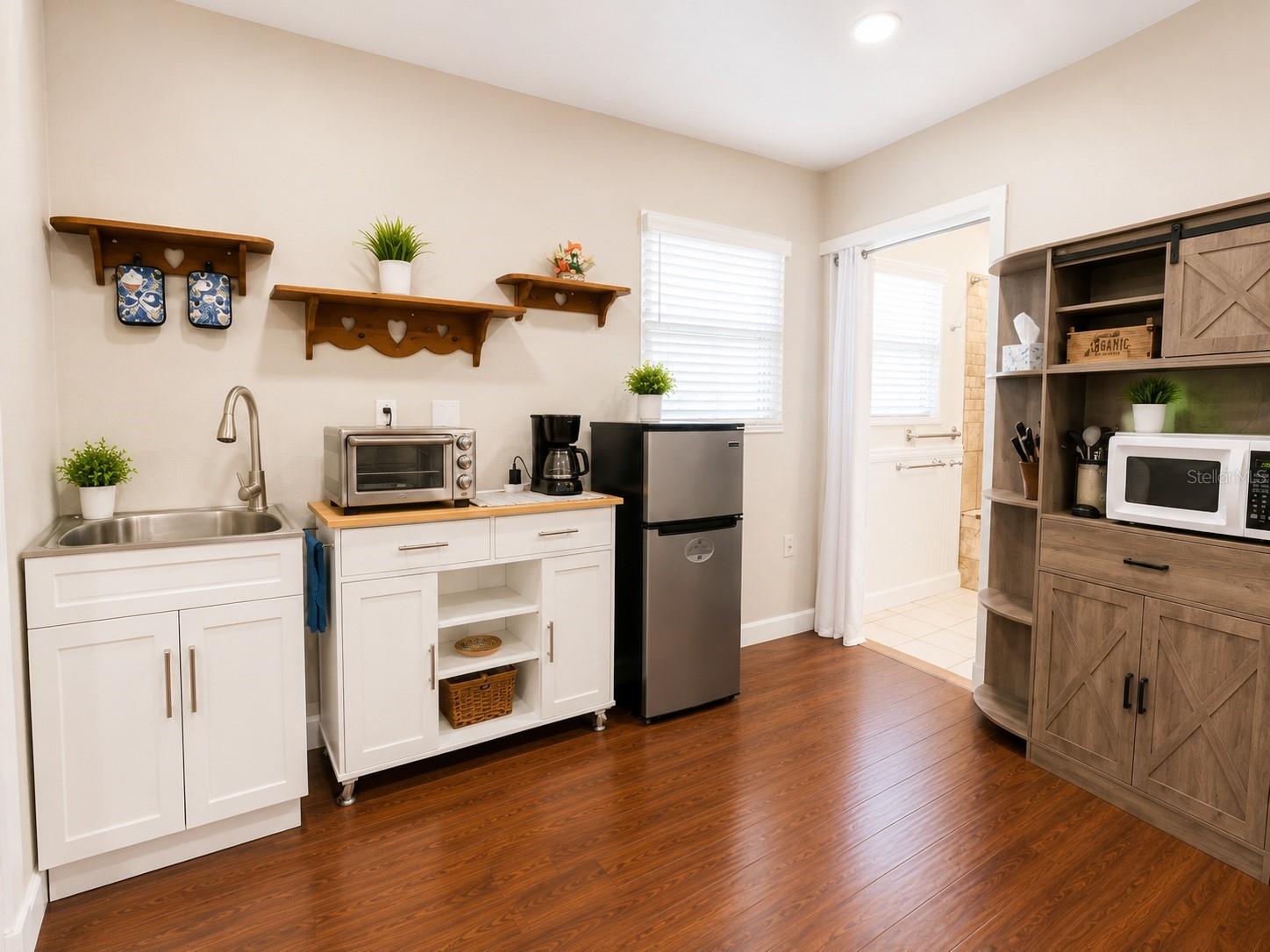1004 DARTMOUTH DR — photo 13