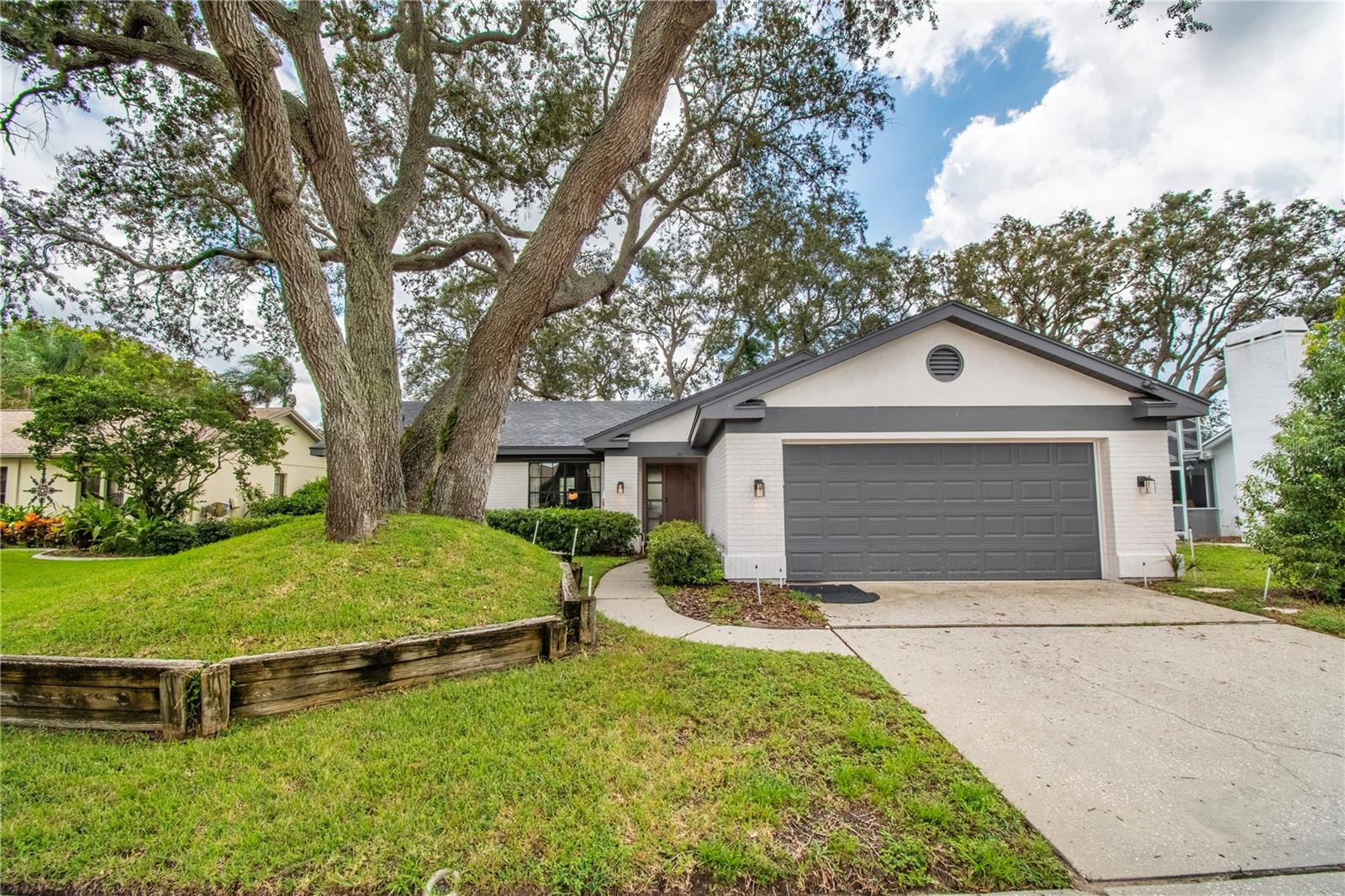 2906 WINDRIDGE DR — photo 40