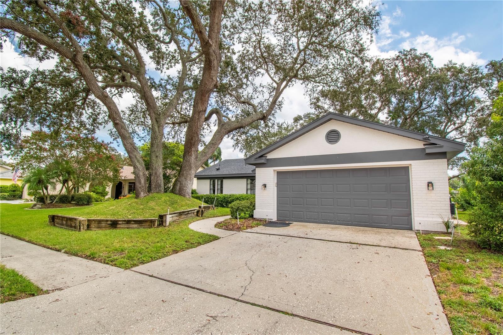 2906 WINDRIDGE DR — photo 42