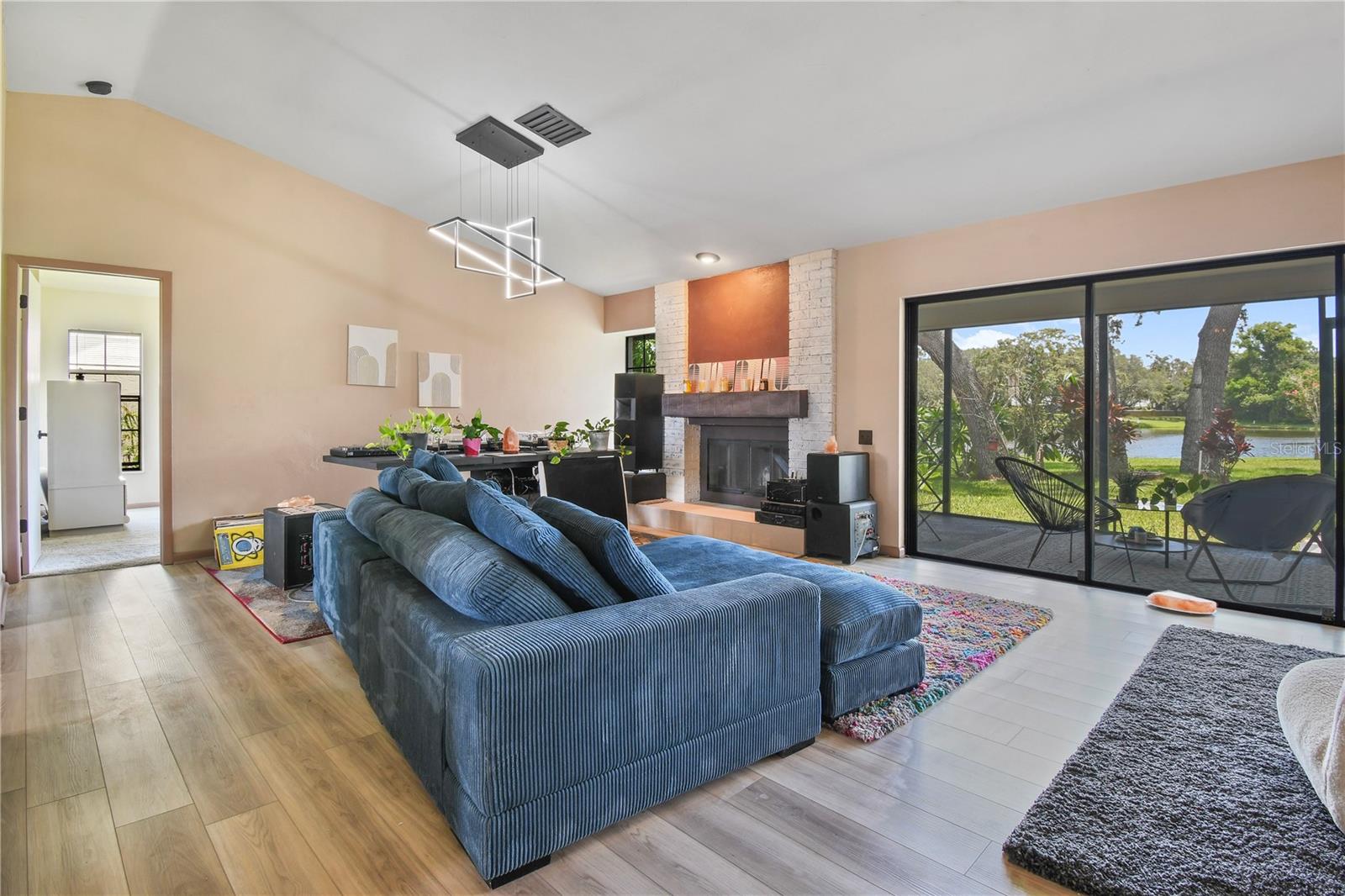 2906 WINDRIDGE DR — photo 5