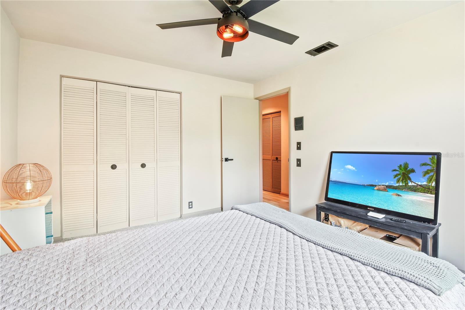 2906 WINDRIDGE DR — photo 29
