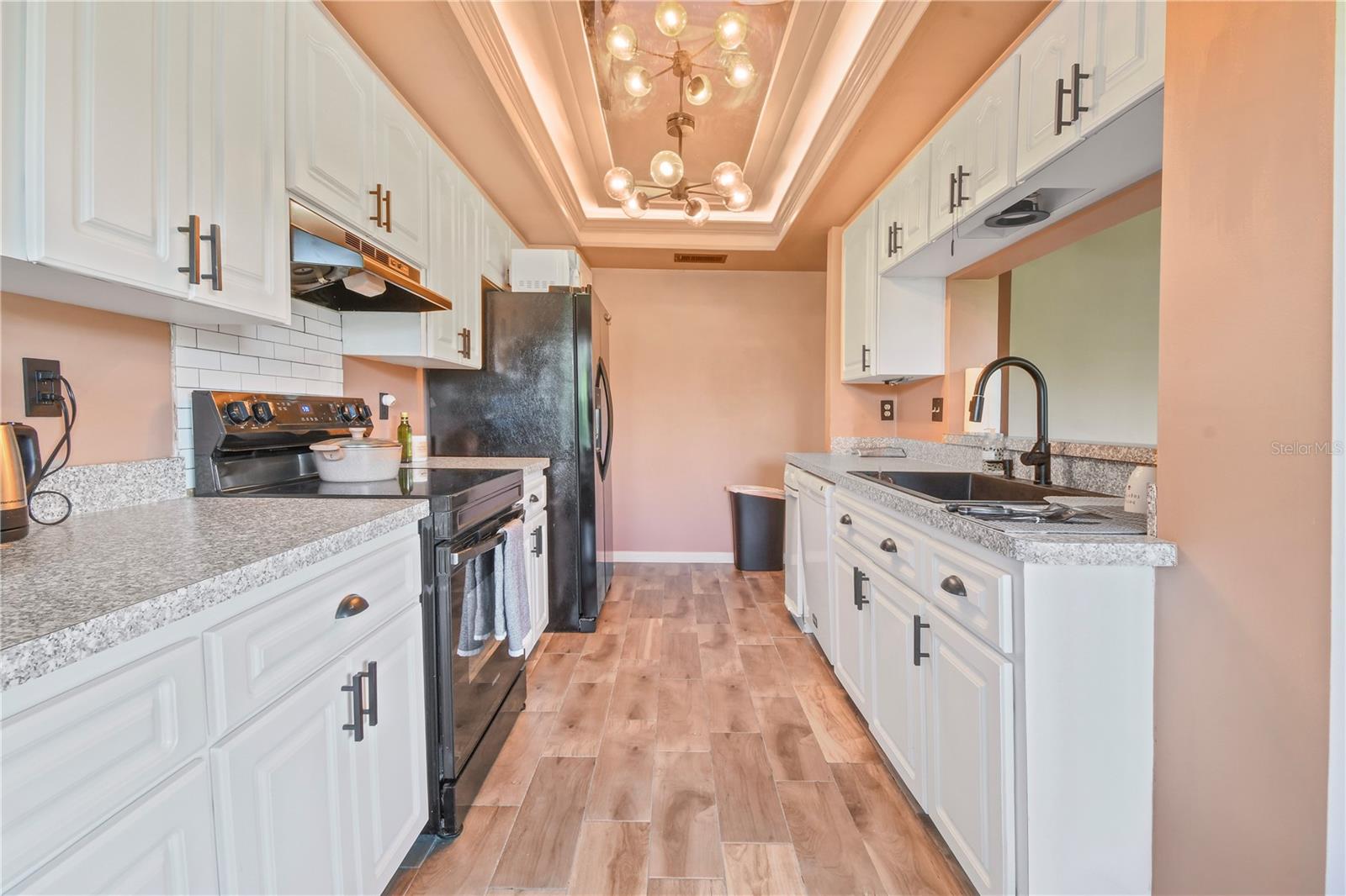 2906 WINDRIDGE DR — photo 23