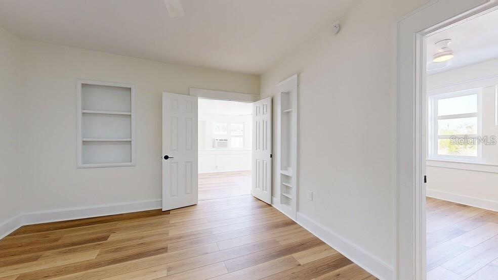 218 N PINELLAS AVE — photo 2