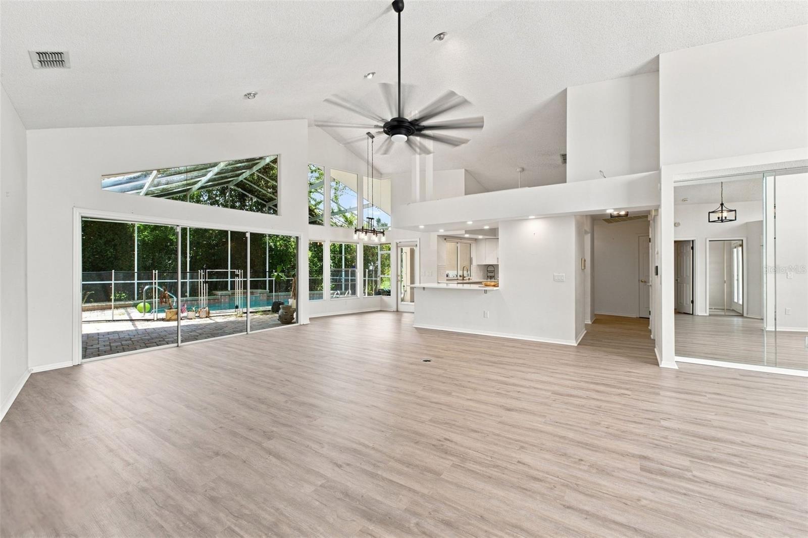 13513 WOODSIDE DR — photo 6