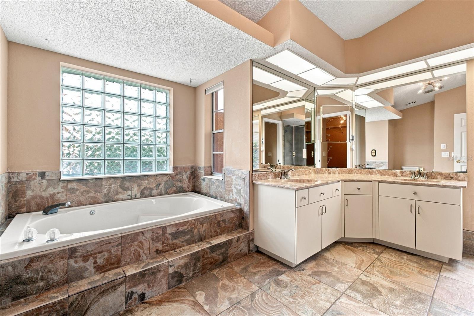 13513 WOODSIDE DR — photo 14