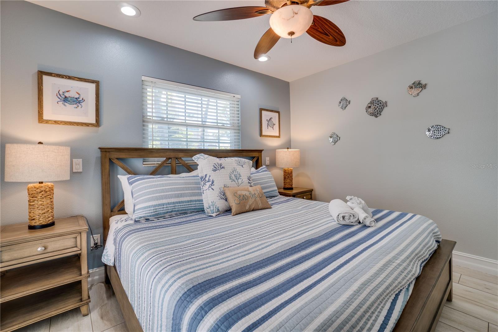 76 N SHORE DR — photo 13
