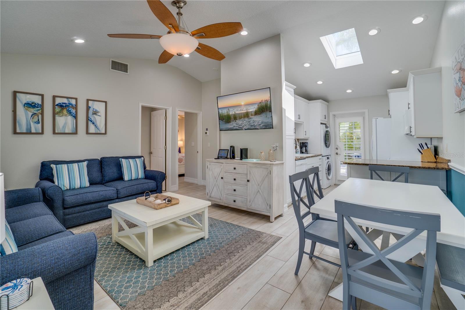 76 N SHORE DR — photo 19