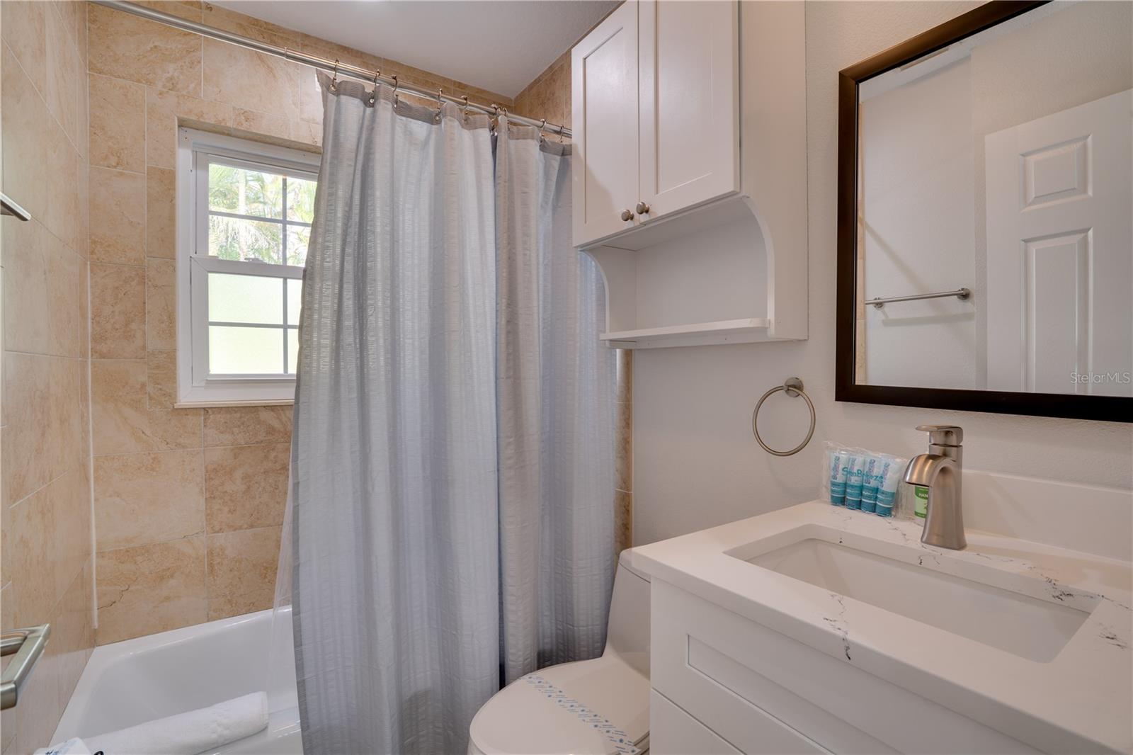 76 N SHORE DR — photo 29