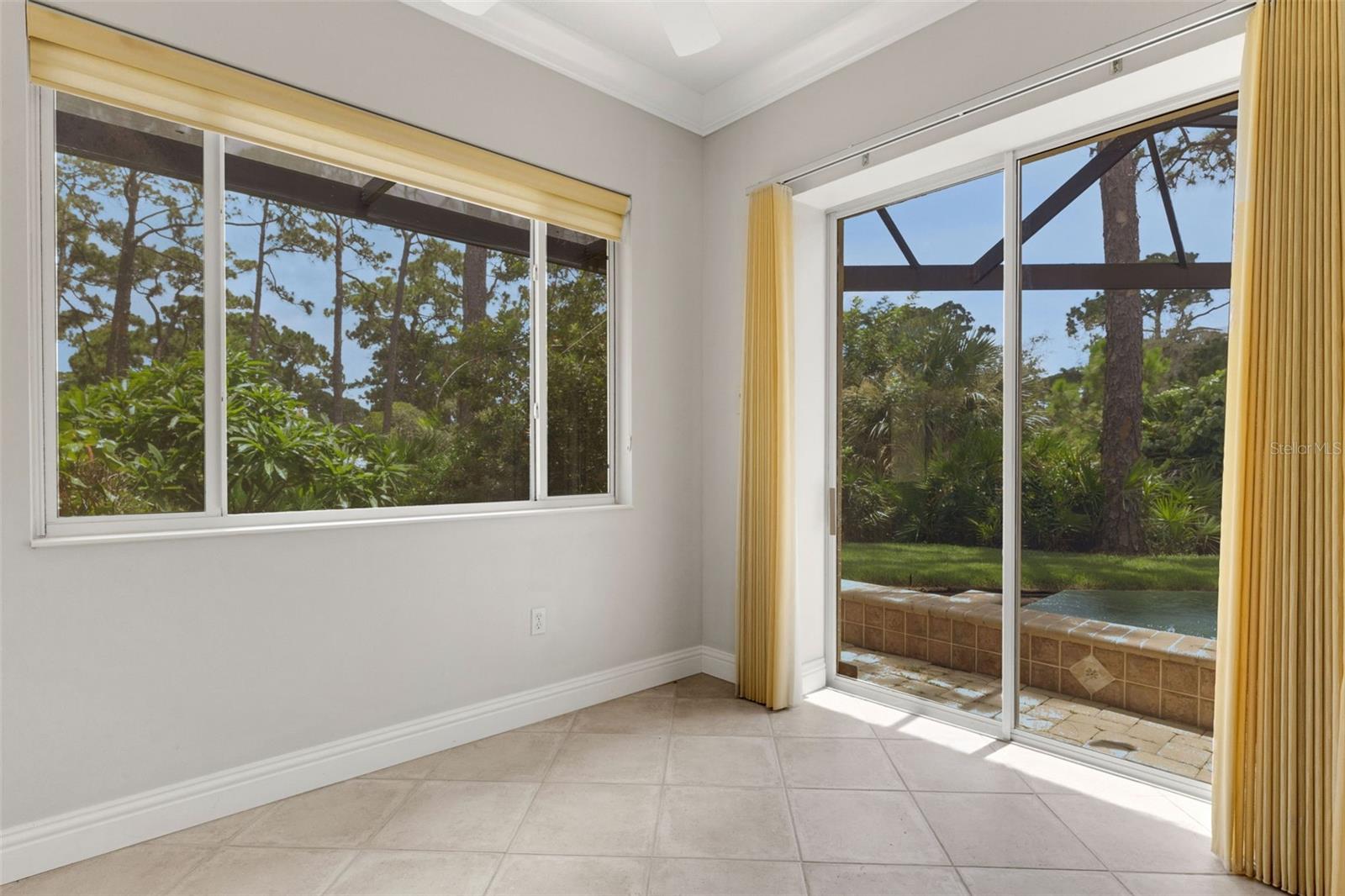 299 TURQUOISE LN — photo 37
