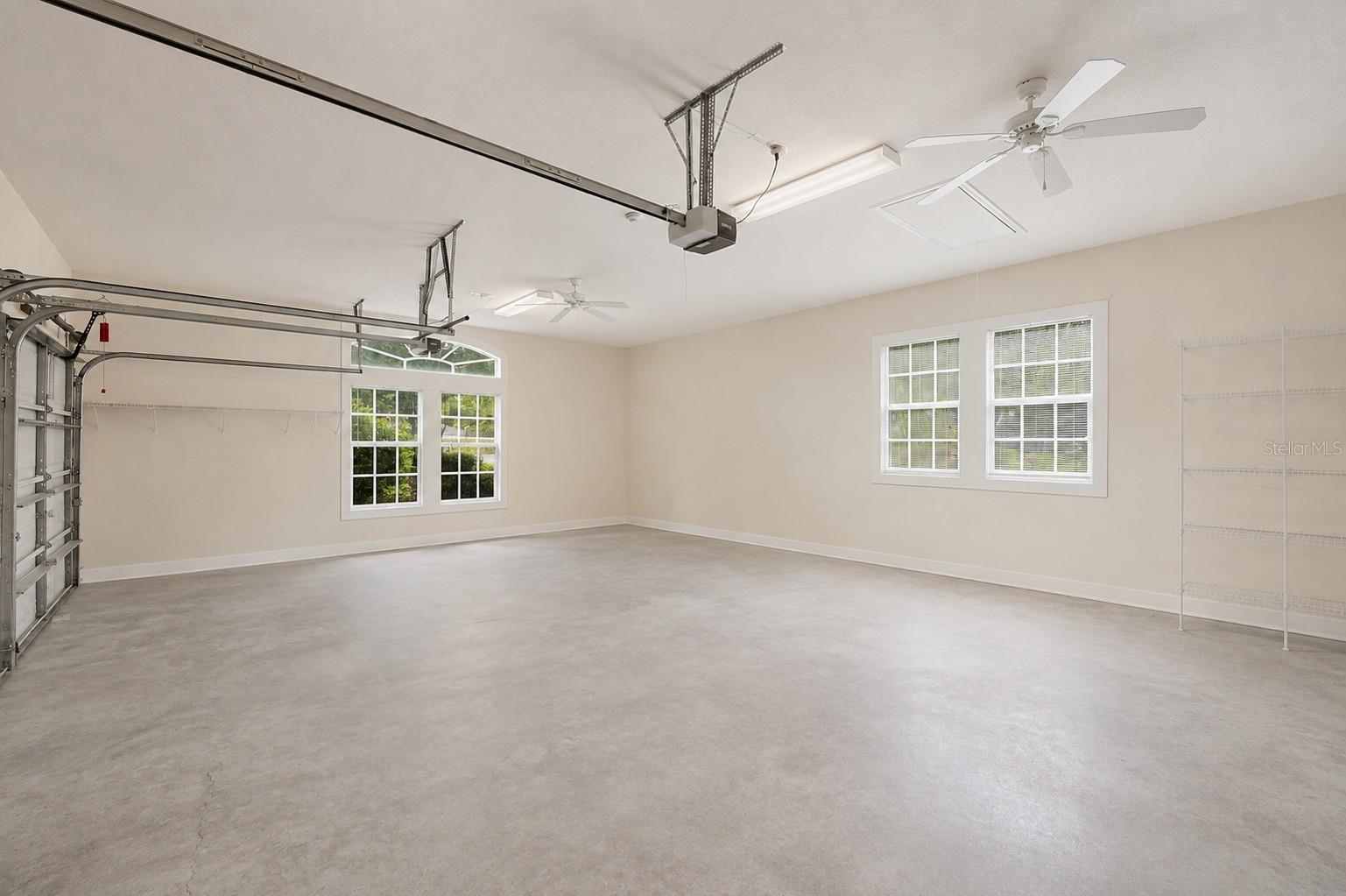 13750 DOWLING LN — photo 33