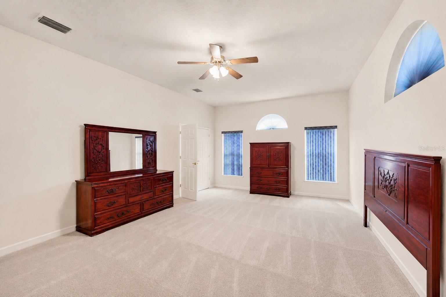 13750 DOWLING LN — photo 15