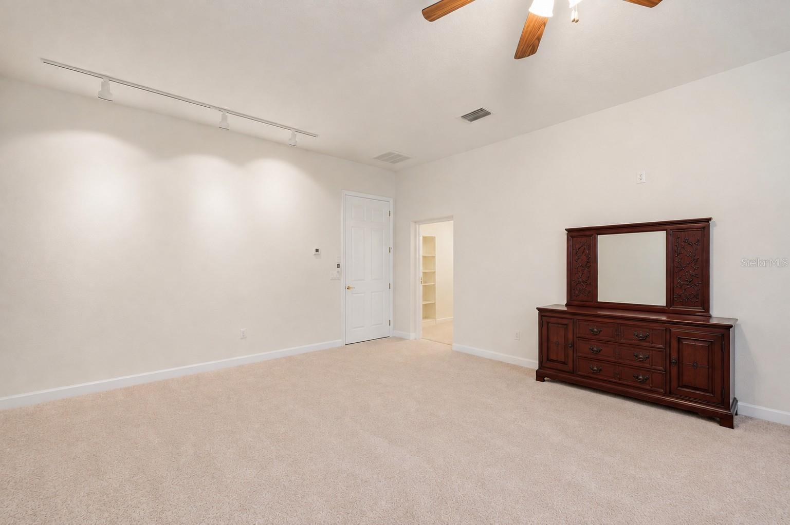 13750 DOWLING LN — photo 17