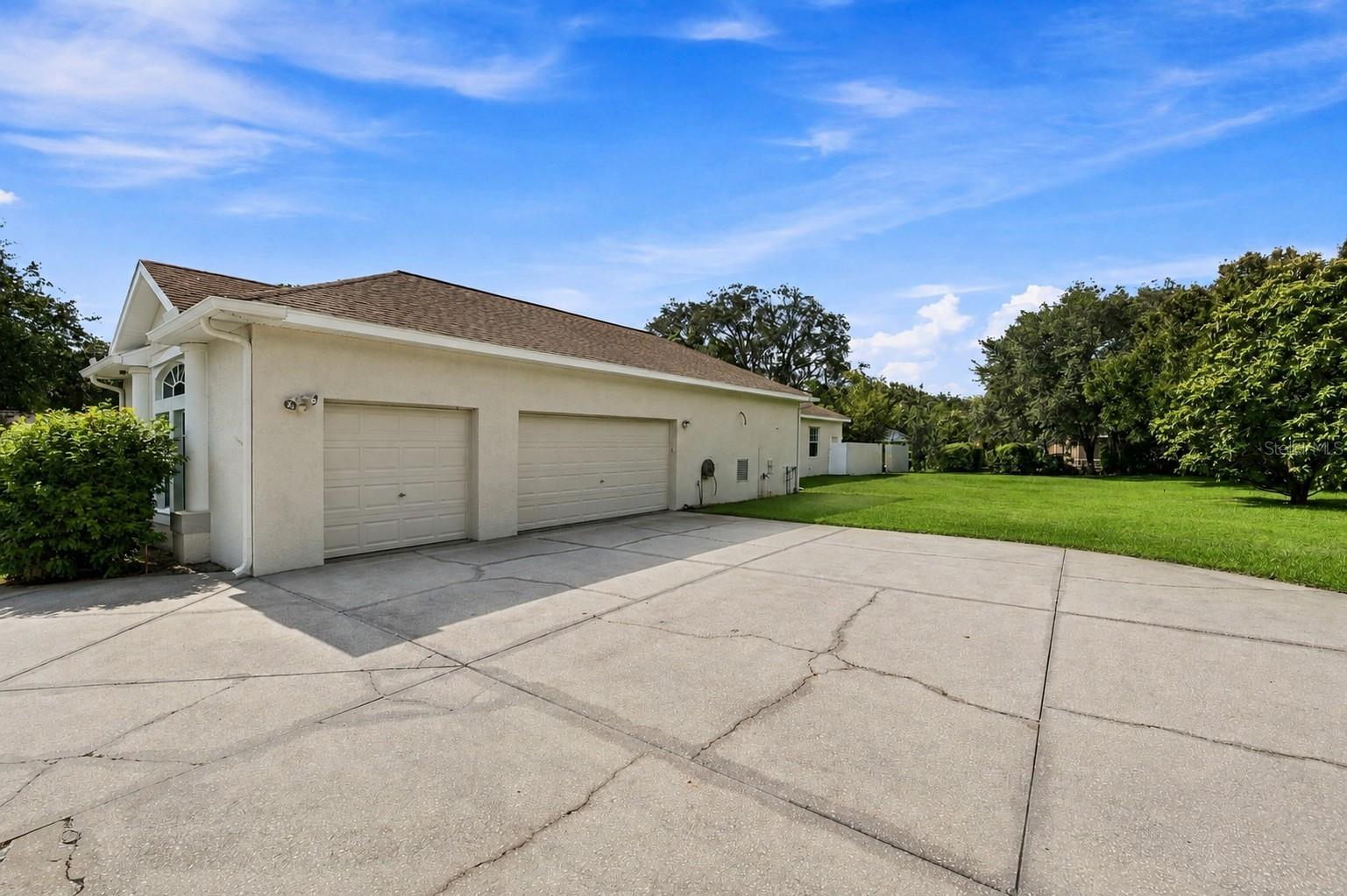 13750 DOWLING LN — photo 4