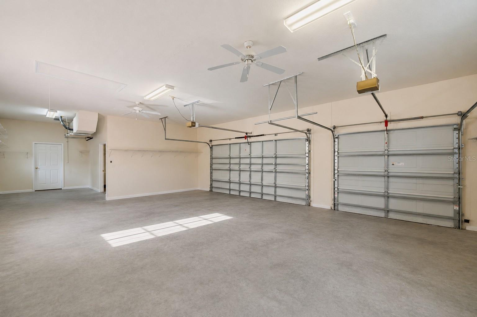 13750 DOWLING LN — photo 34