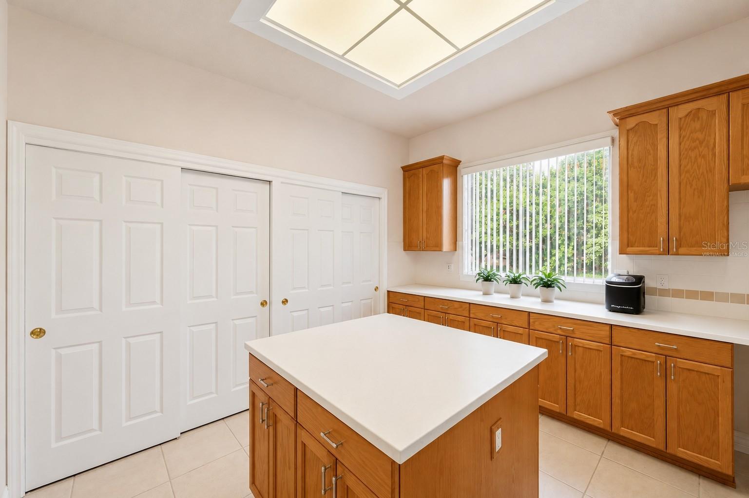 13750 DOWLING LN — photo 12