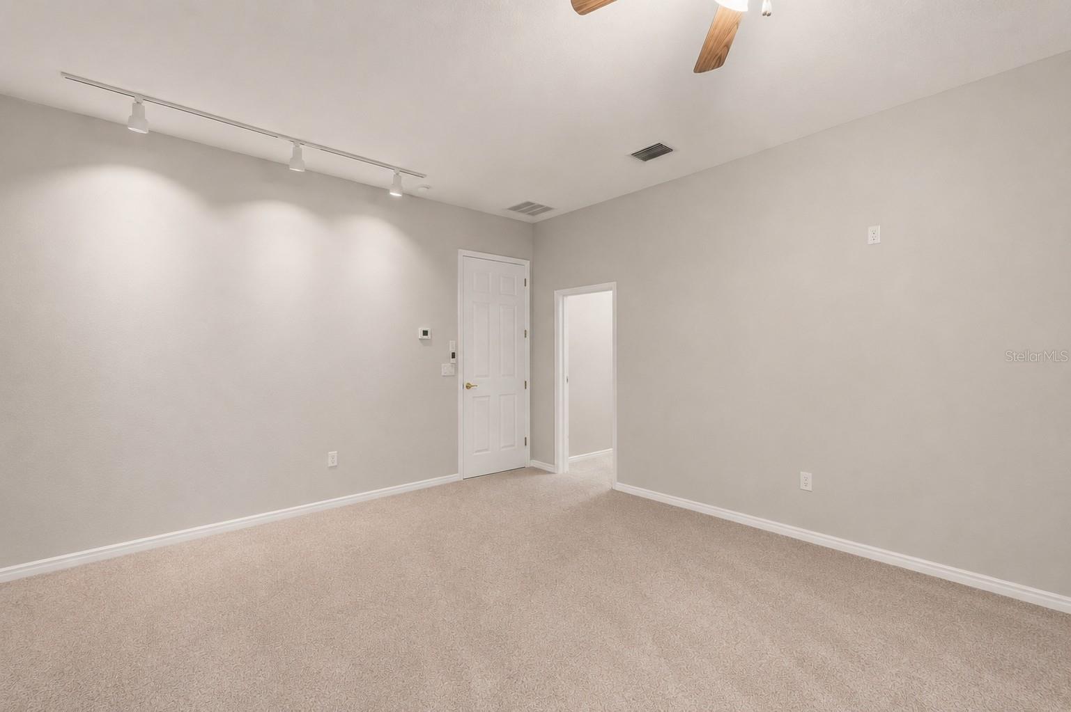 13750 DOWLING LN — photo 23