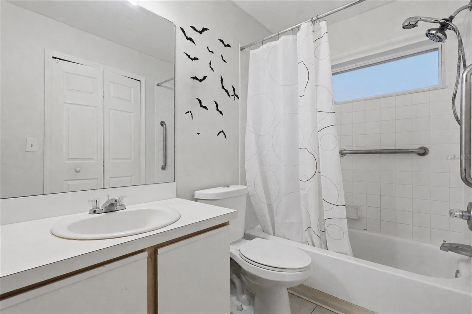 1210 BLUFIELD AVE — photo 17