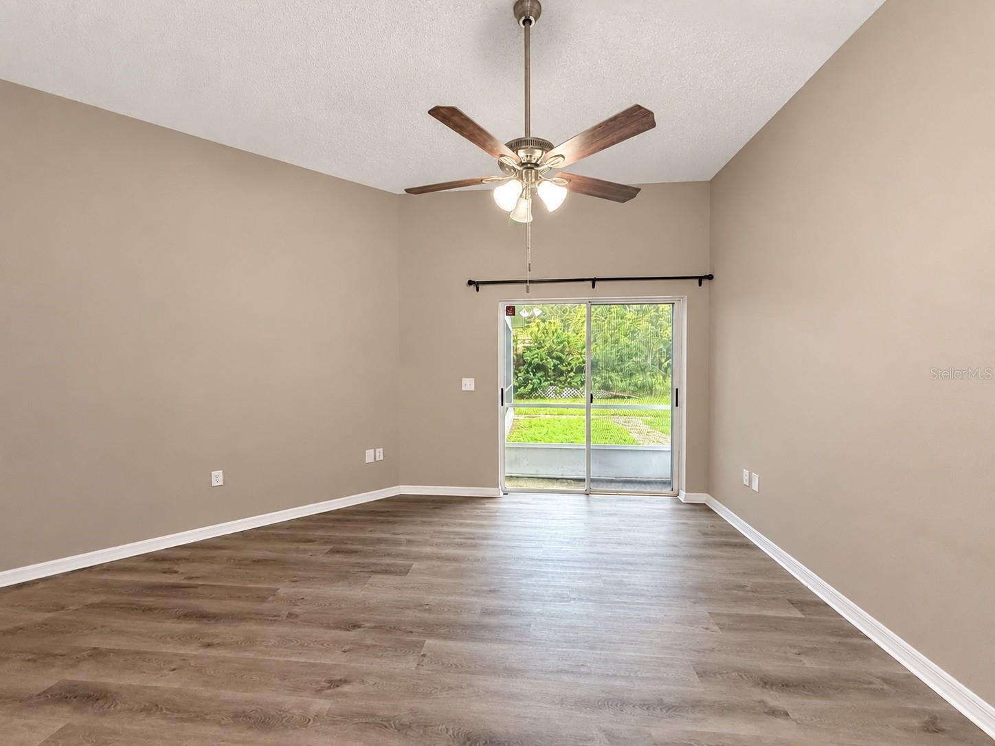 28427 SUNVALE PL — photo 9