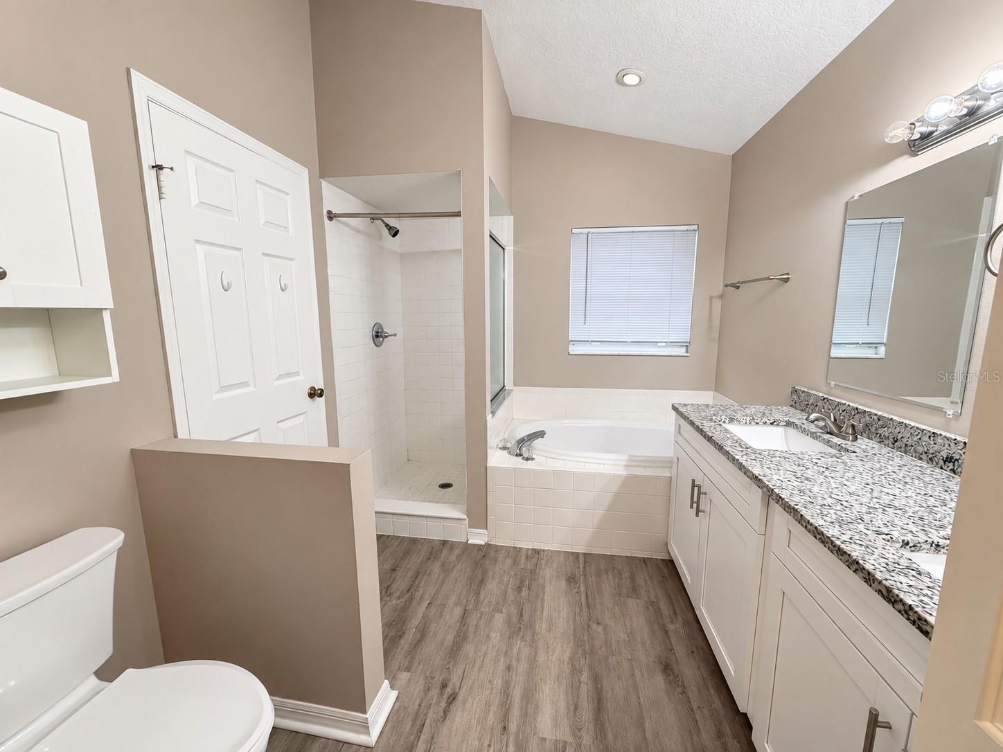 28427 SUNVALE PL — photo 13