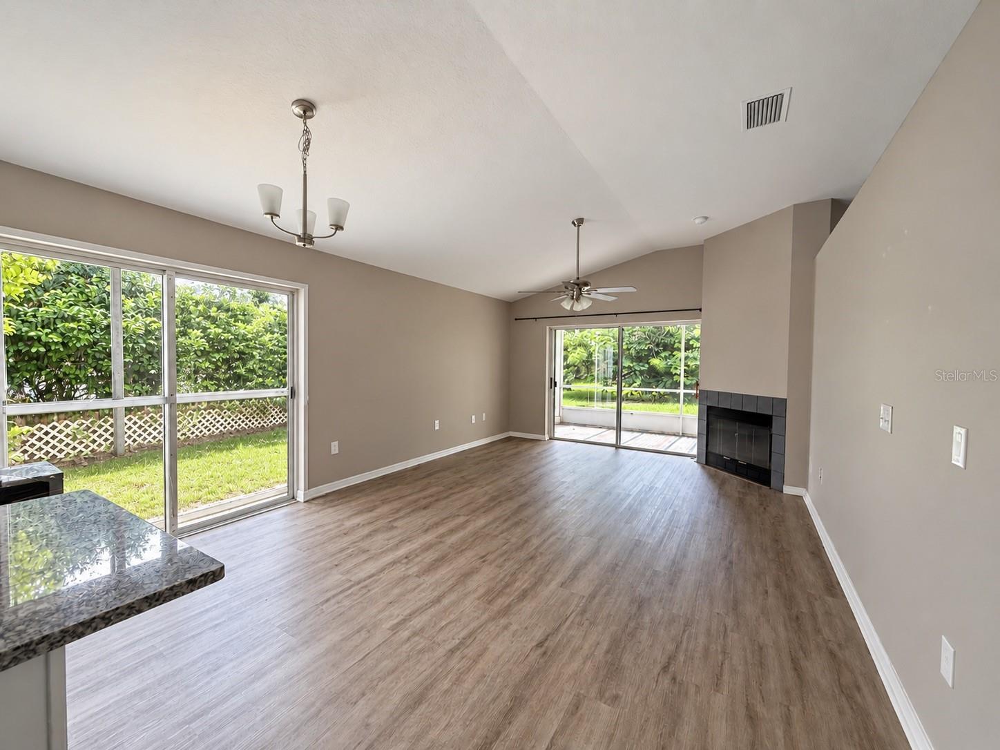 28427 SUNVALE PL — photo 7