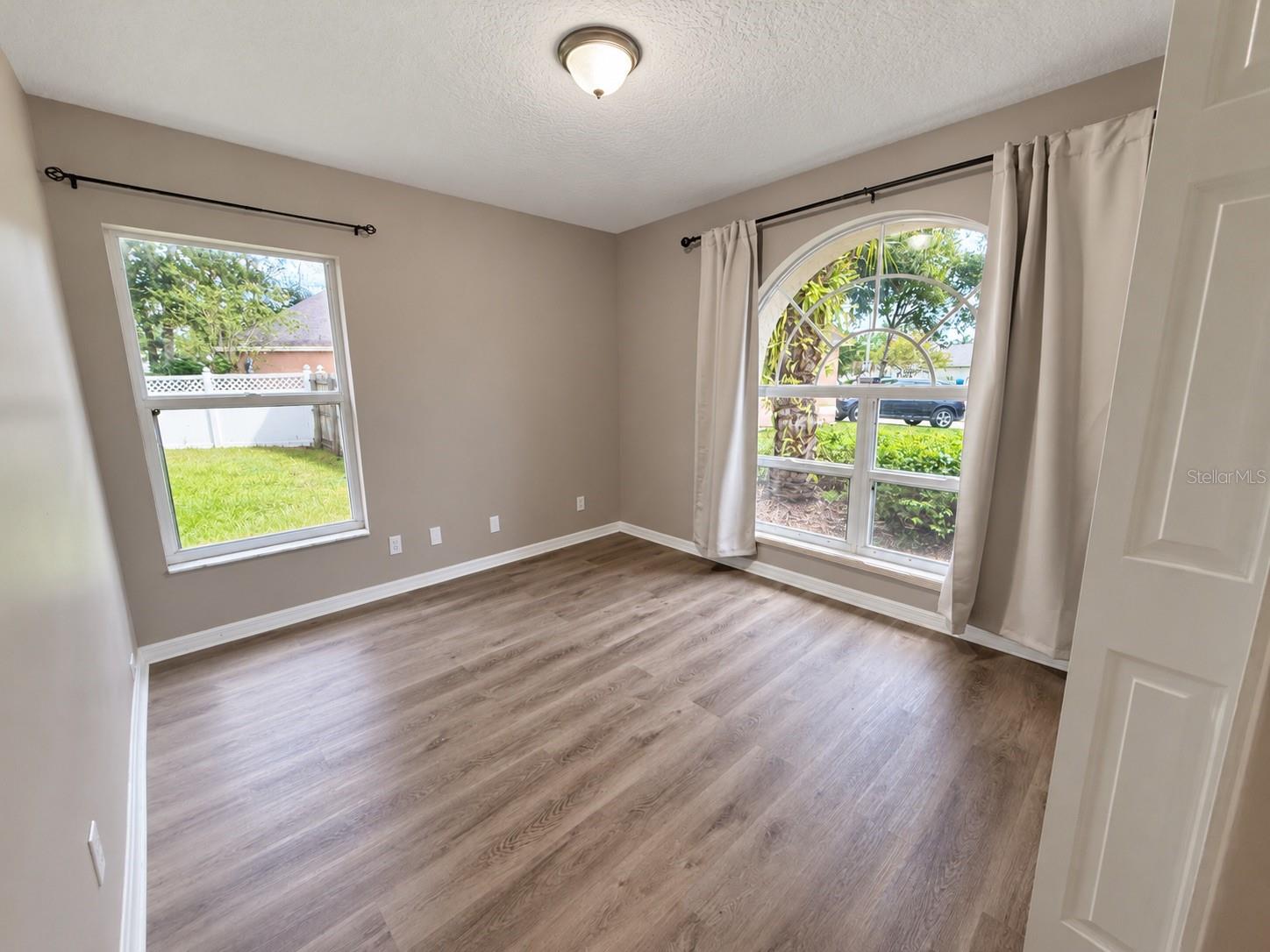 28427 SUNVALE PL — photo 15