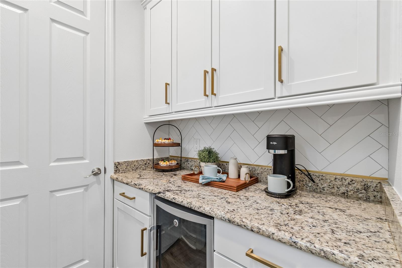 2719 CALVANO DR — photo 42