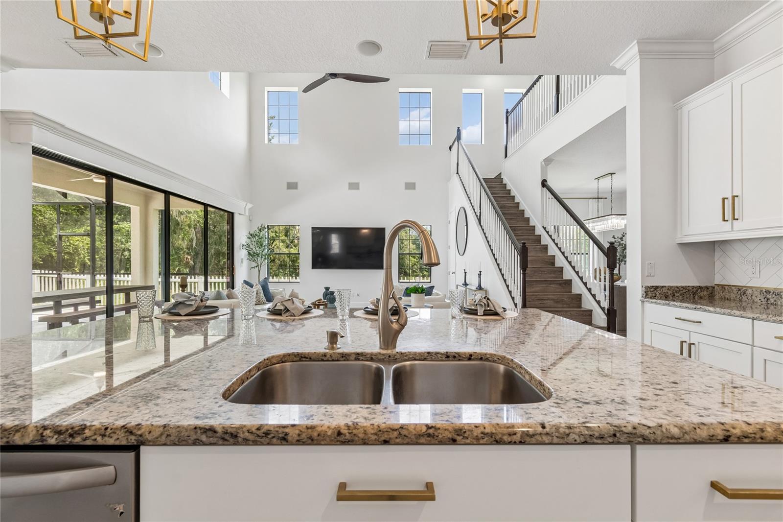 2719 CALVANO DR — photo 35