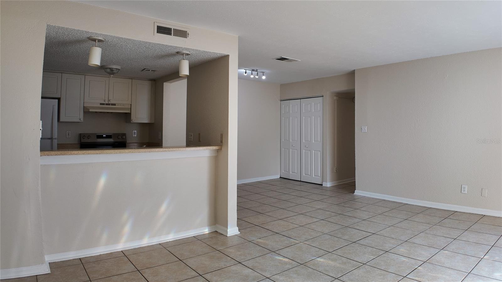 8512 OLEANDER FLOWER LN #101C — photo 7