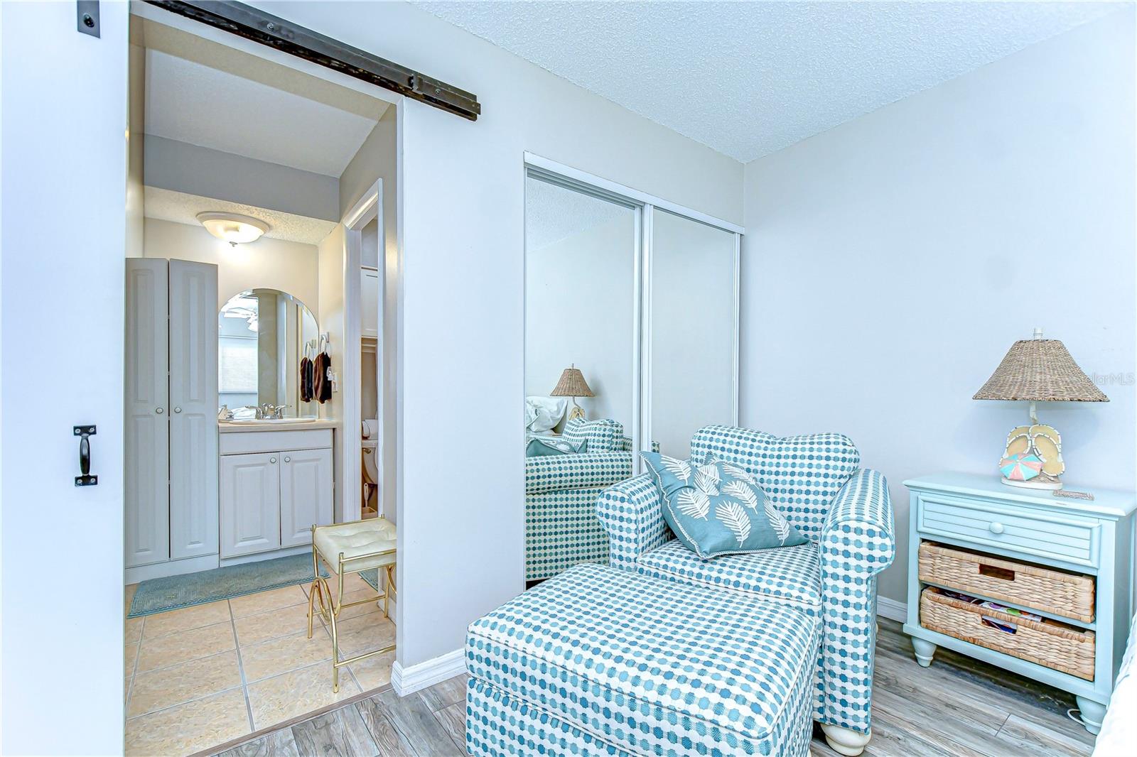 13870 OAKWOOD LN #13870 — photo 11