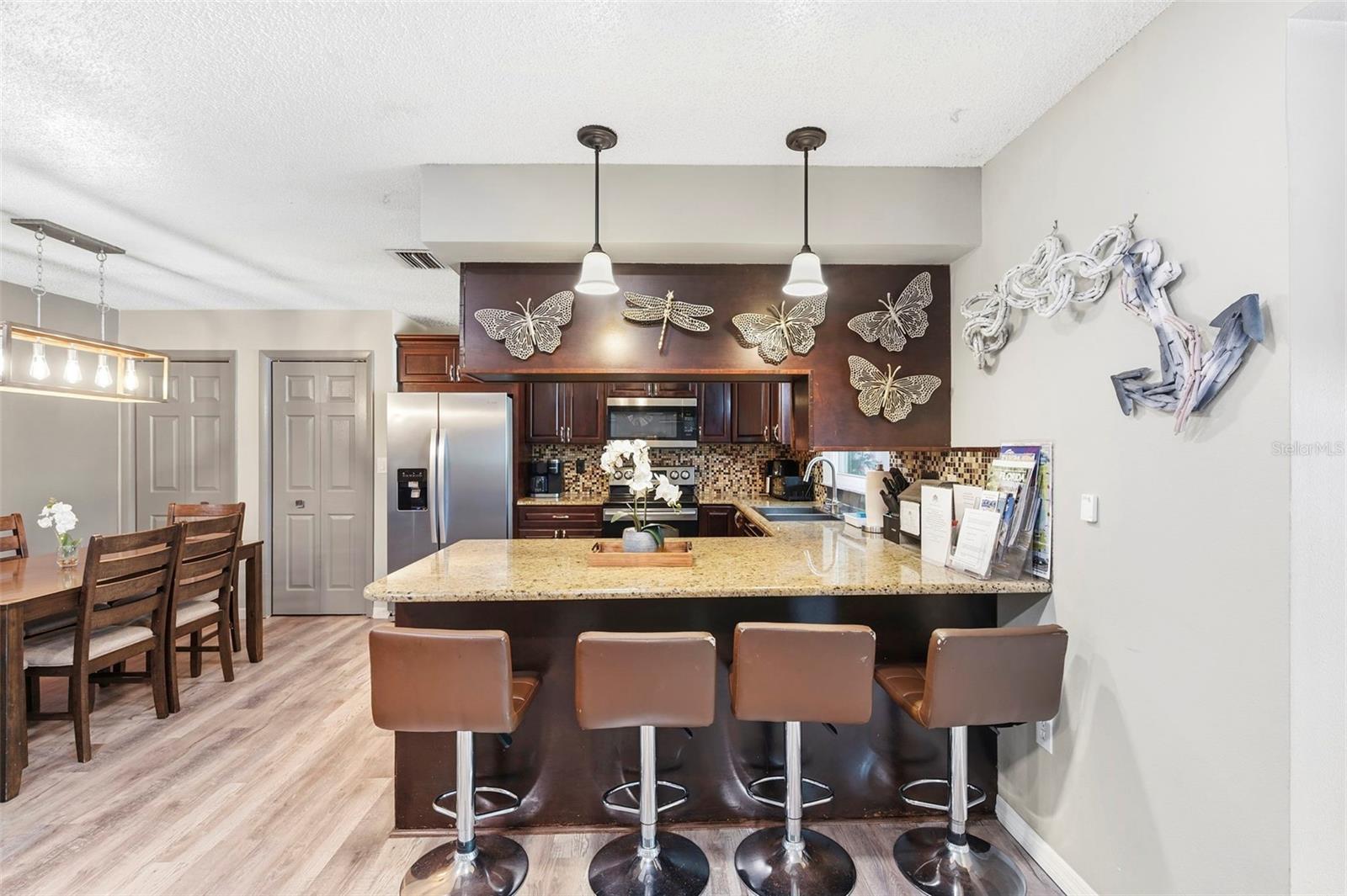 2460 BEACON GROVES BLVD — photo 17