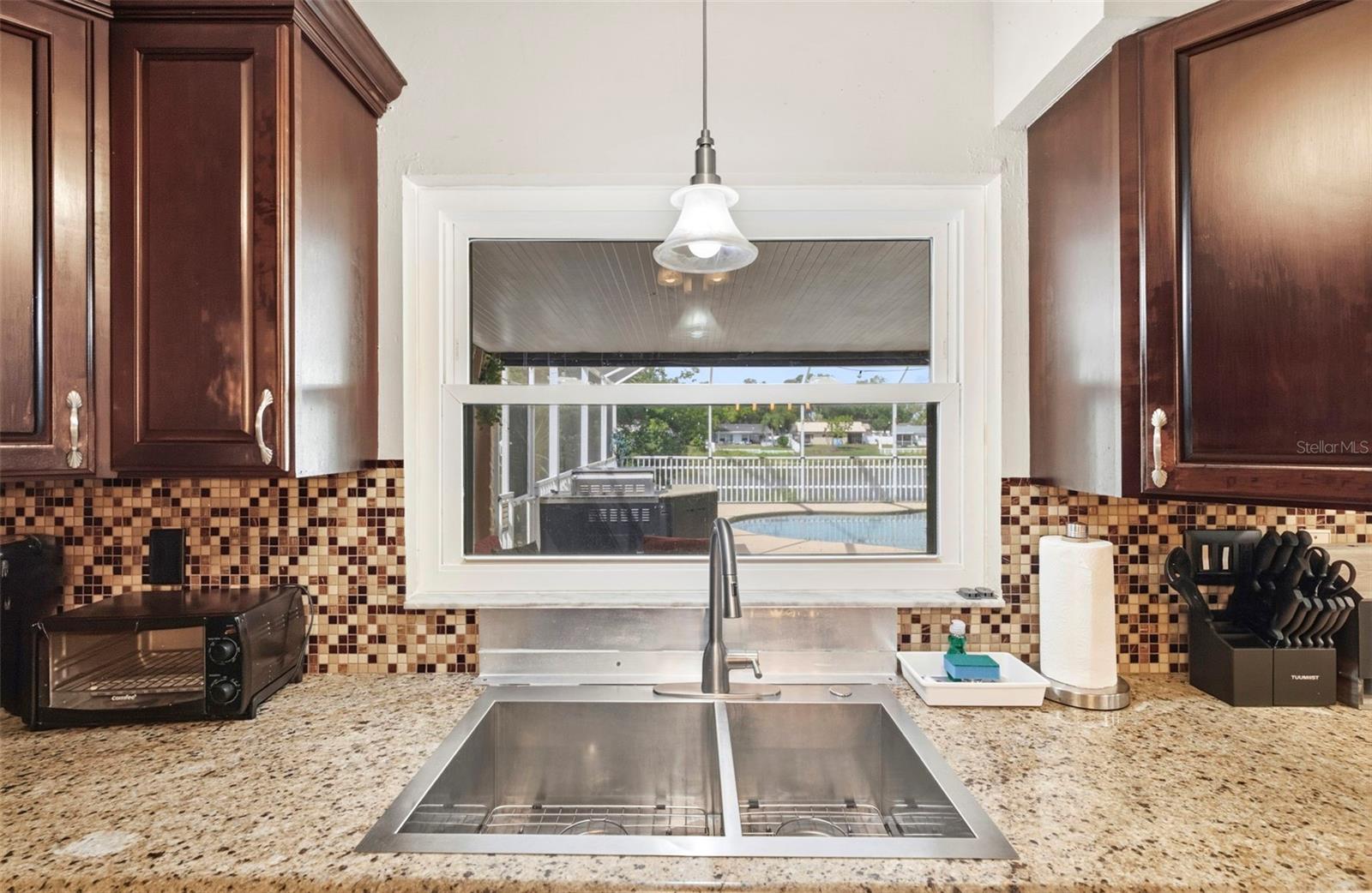 2460 BEACON GROVES BLVD — photo 22