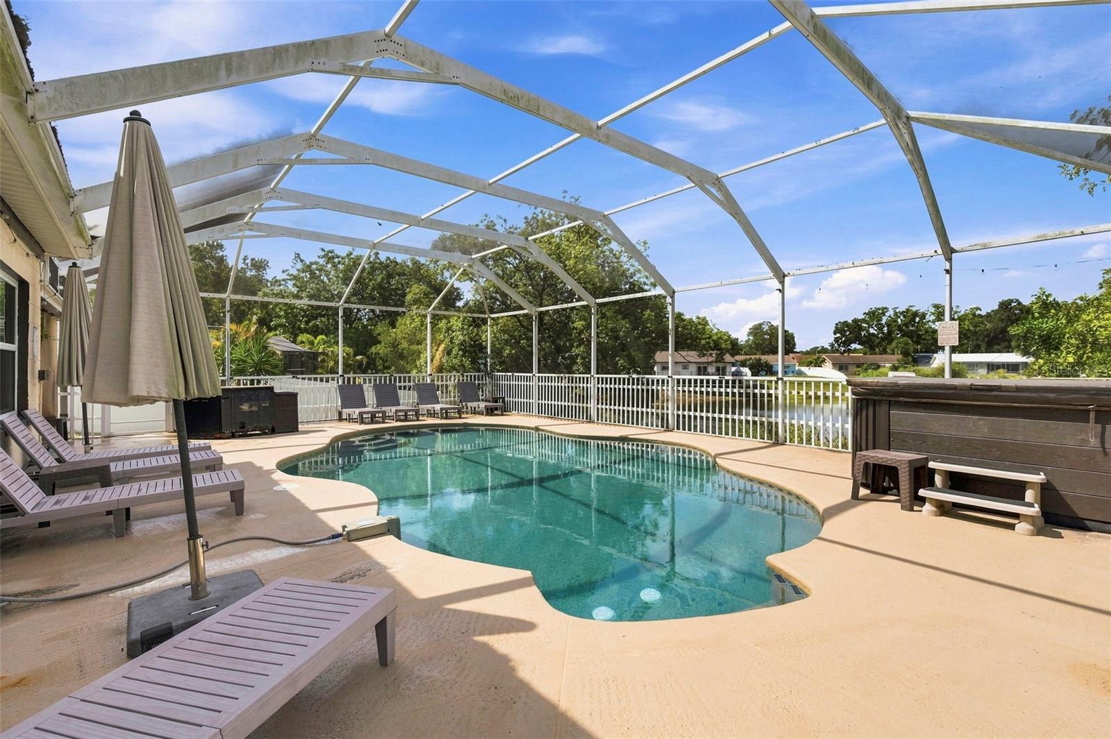2460 BEACON GROVES BLVD — photo 52