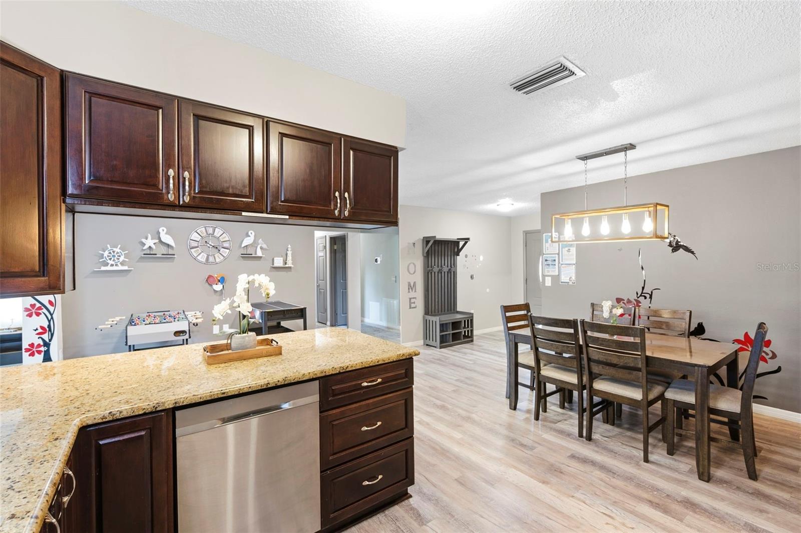 2460 BEACON GROVES BLVD — photo 21