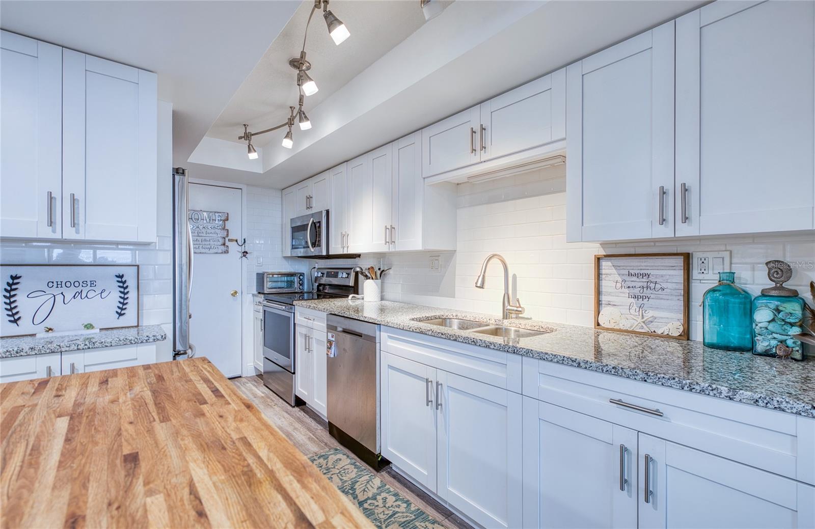 7400 SUN ISLAND DR S #709 — photo 10
