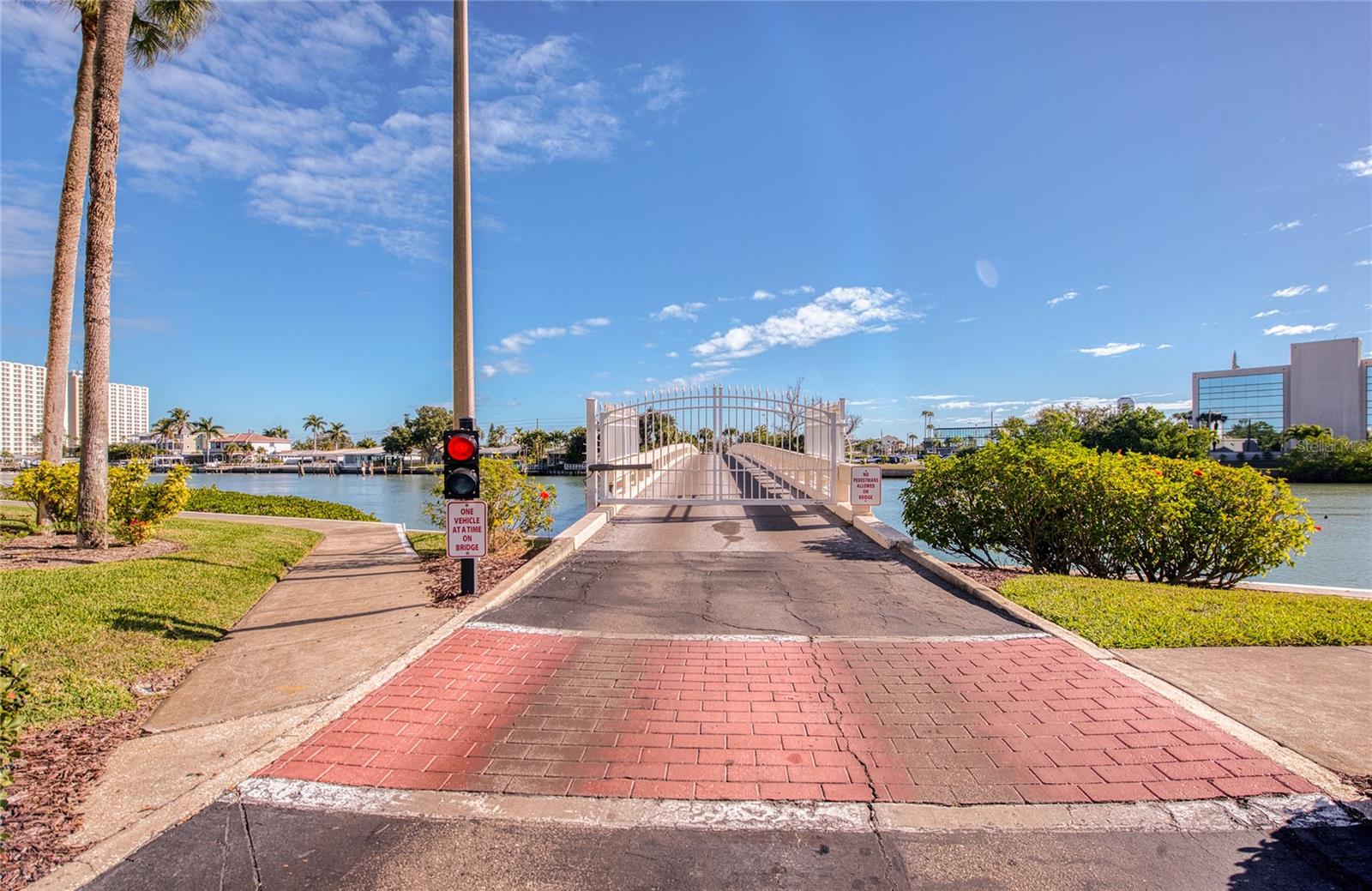 7400 SUN ISLAND DR S #709 — photo 44