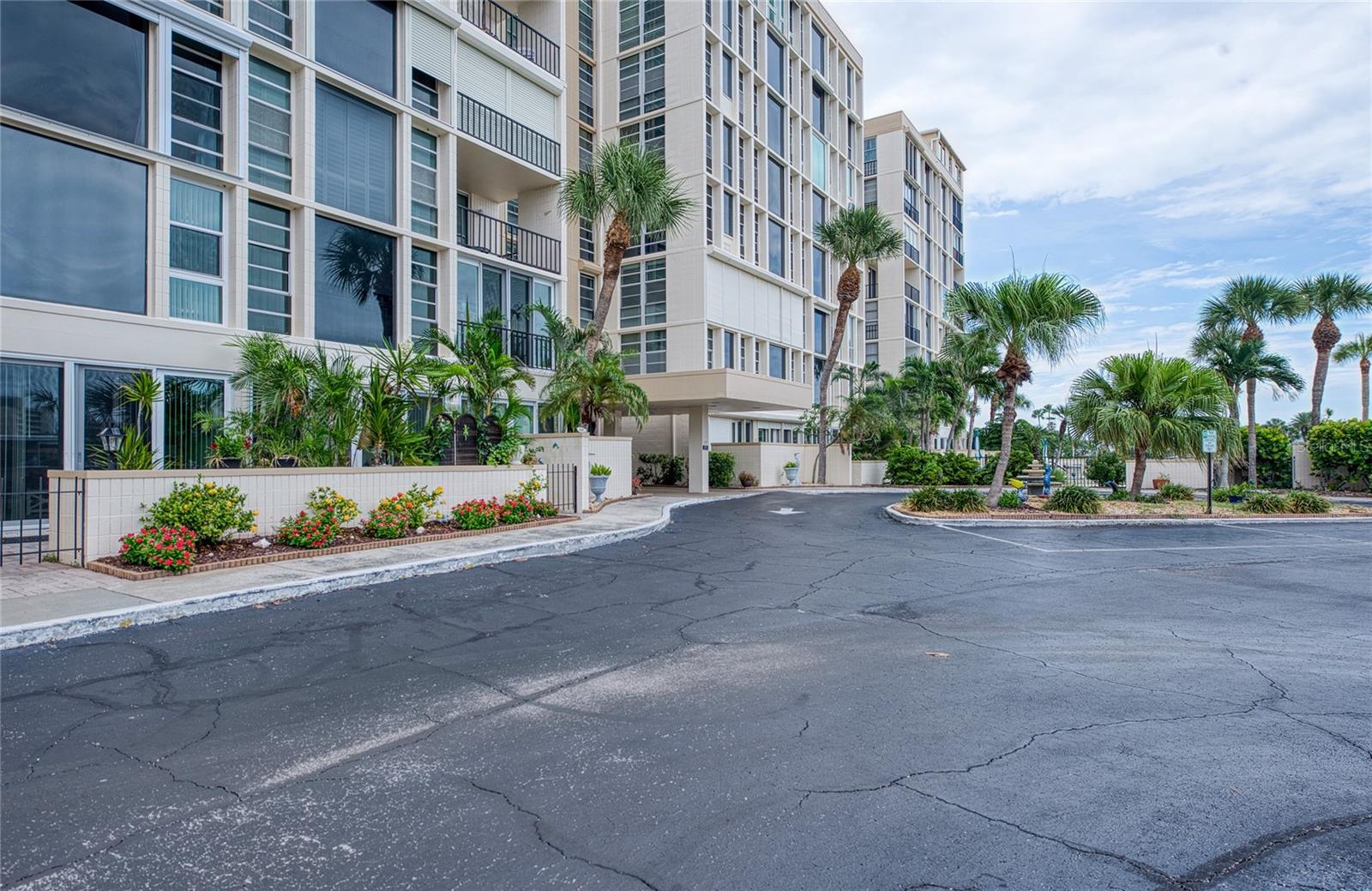 7400 SUN ISLAND DR S #709 — photo 3