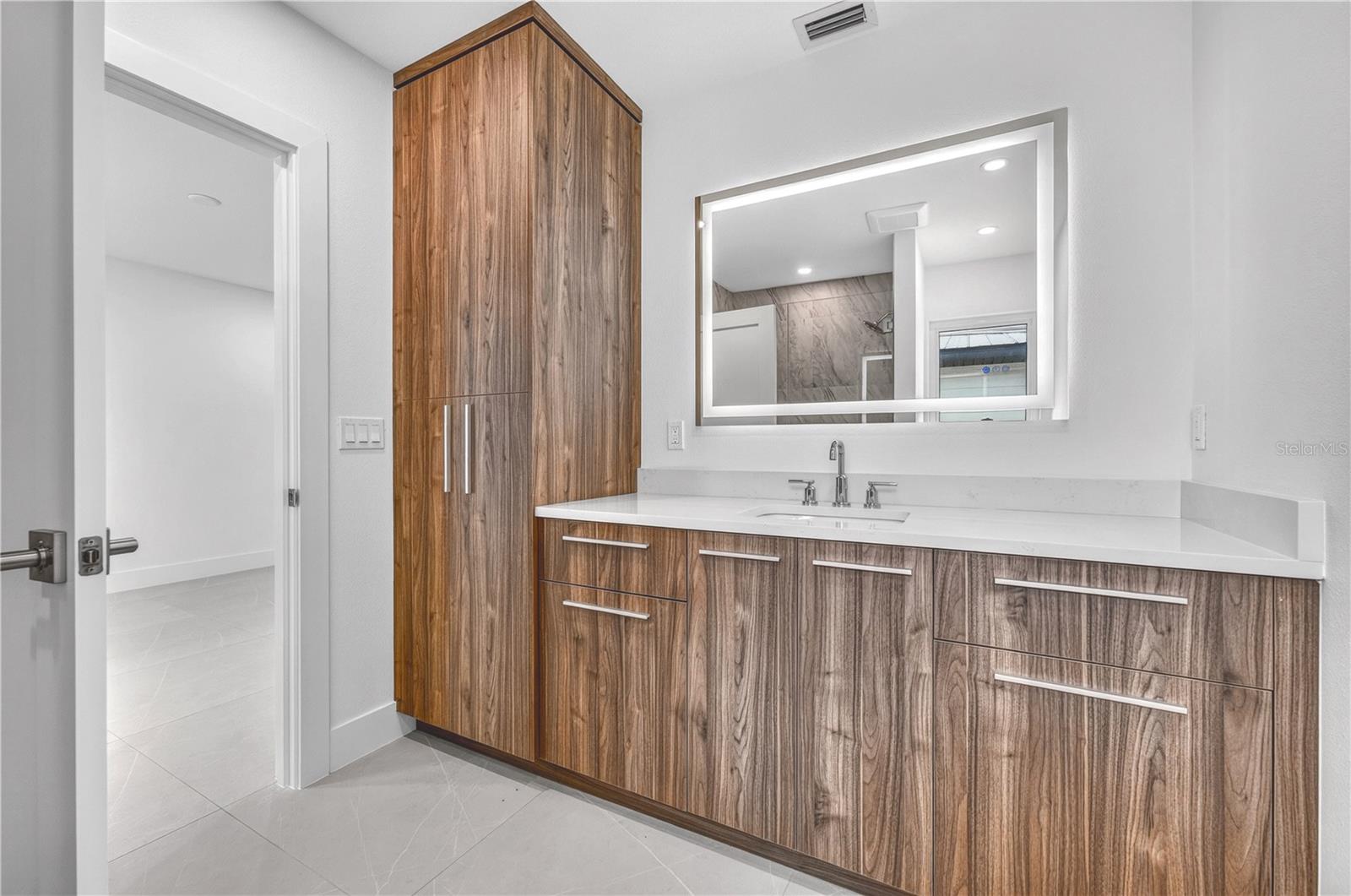 2590 FLOYD ST — photo 62