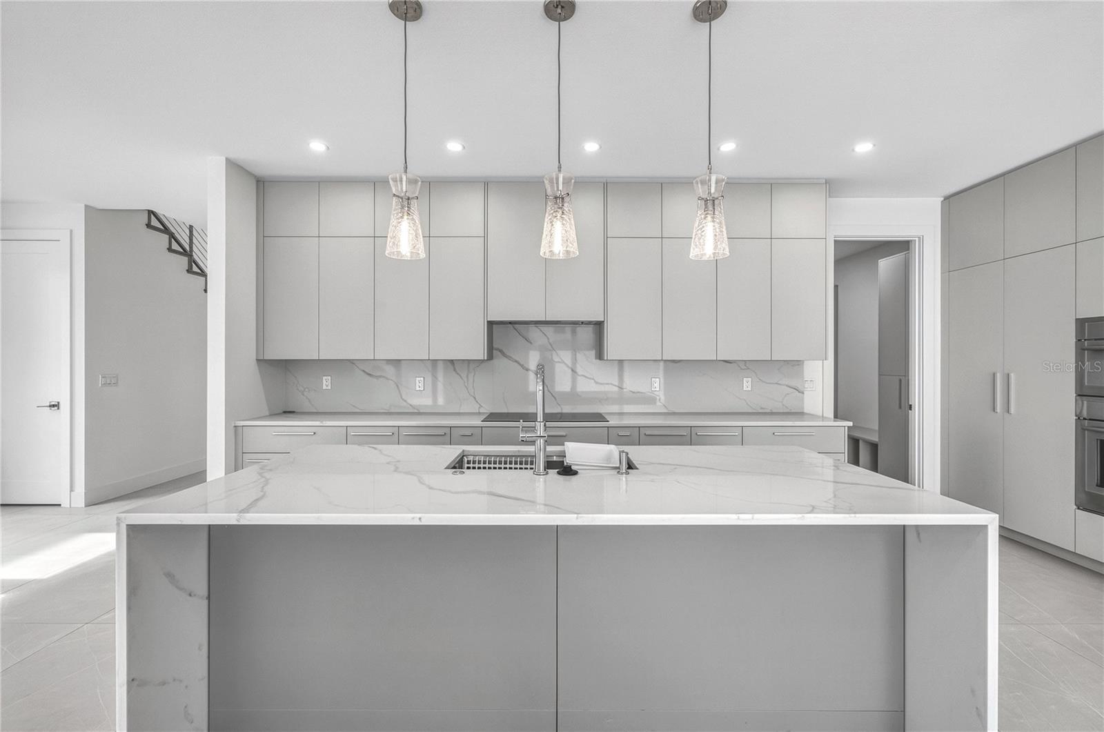 2590 FLOYD ST — photo 26
