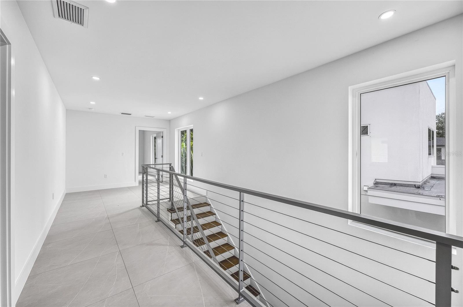 2590 FLOYD ST — photo 49