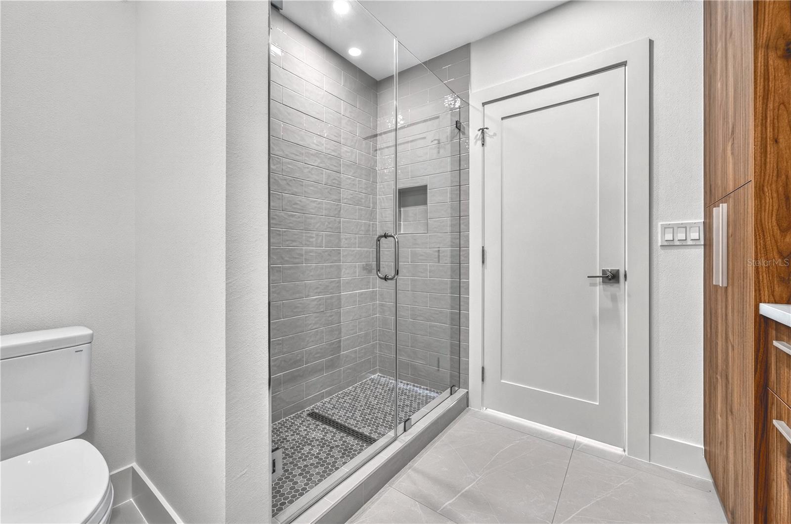 2590 FLOYD ST — photo 64